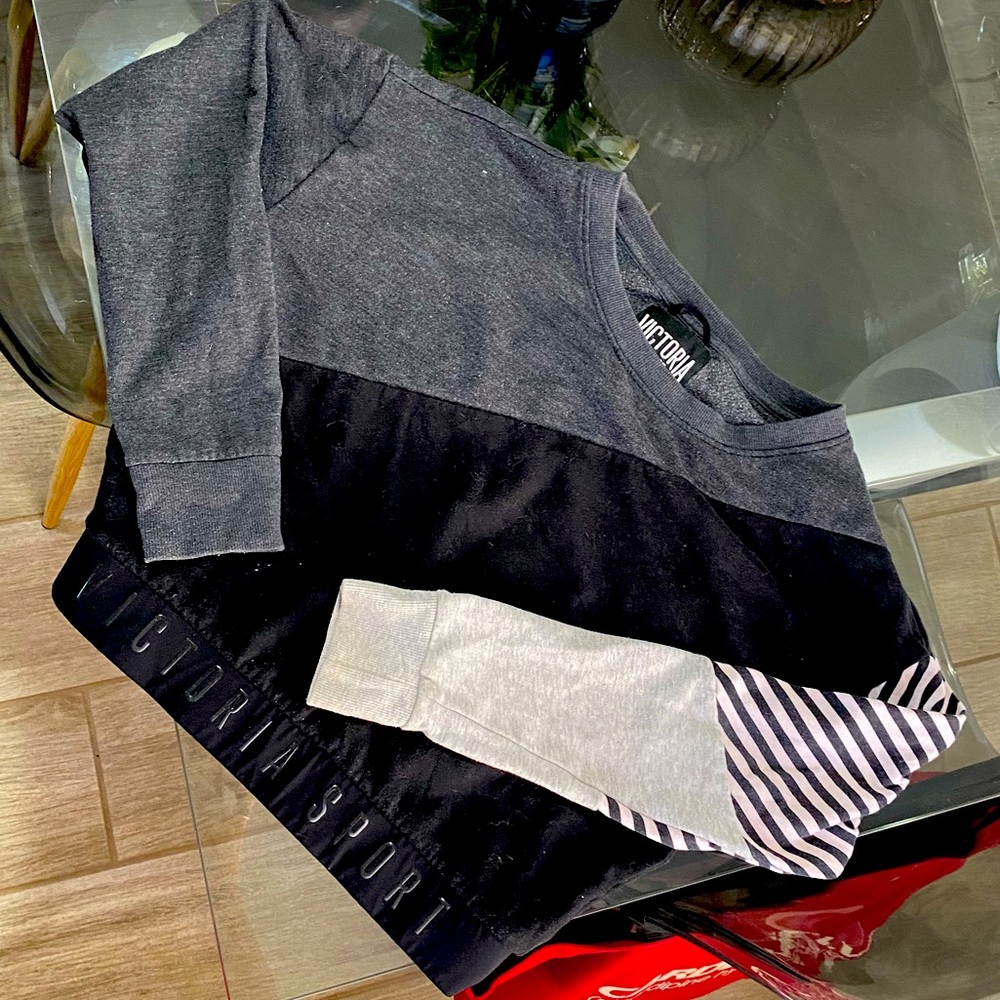 Victorias Secret Sport Crop Sweater